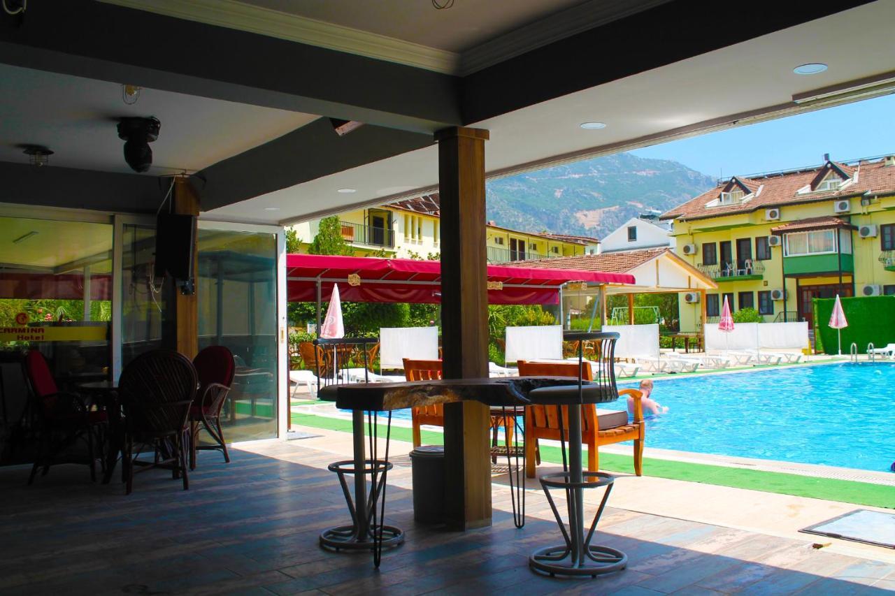 Carmina Hotel 3*