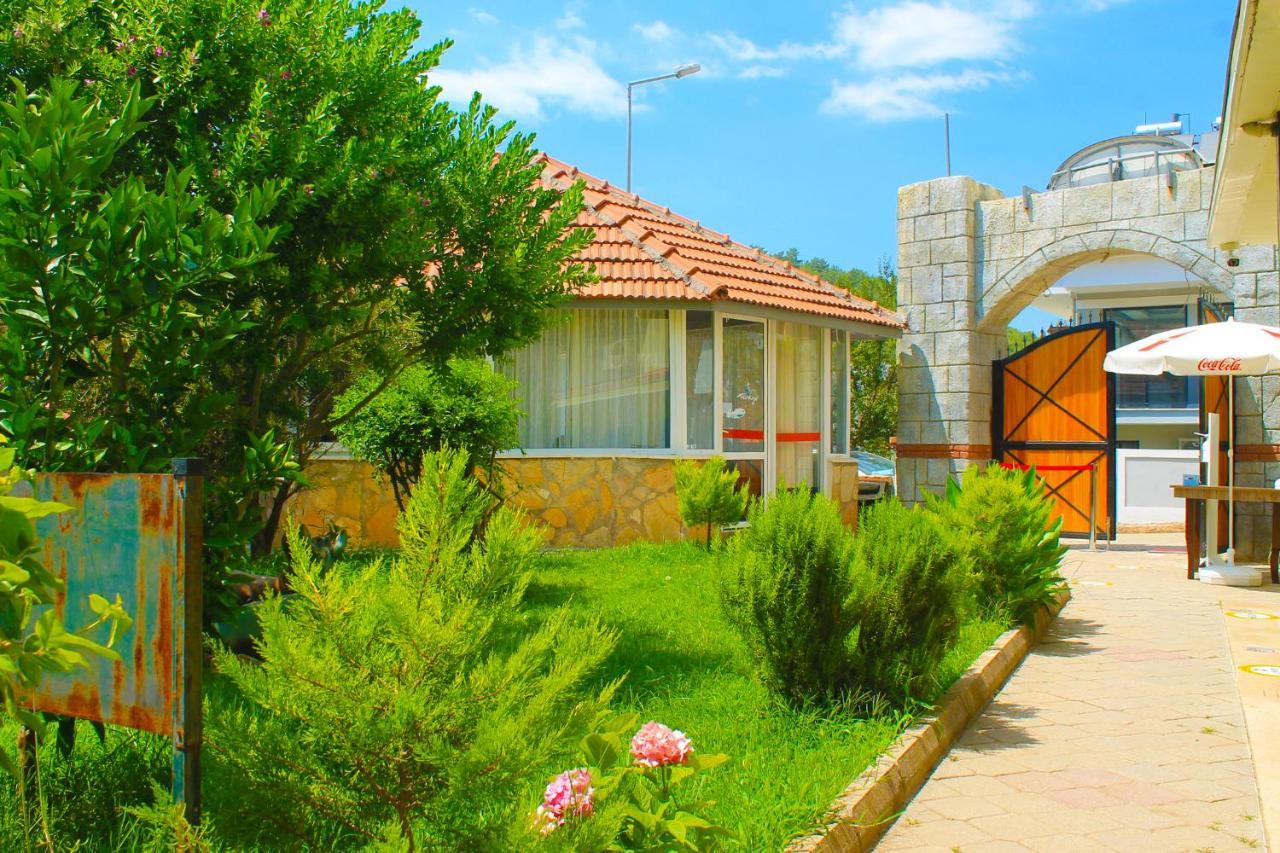 Carmina Hotel 3*