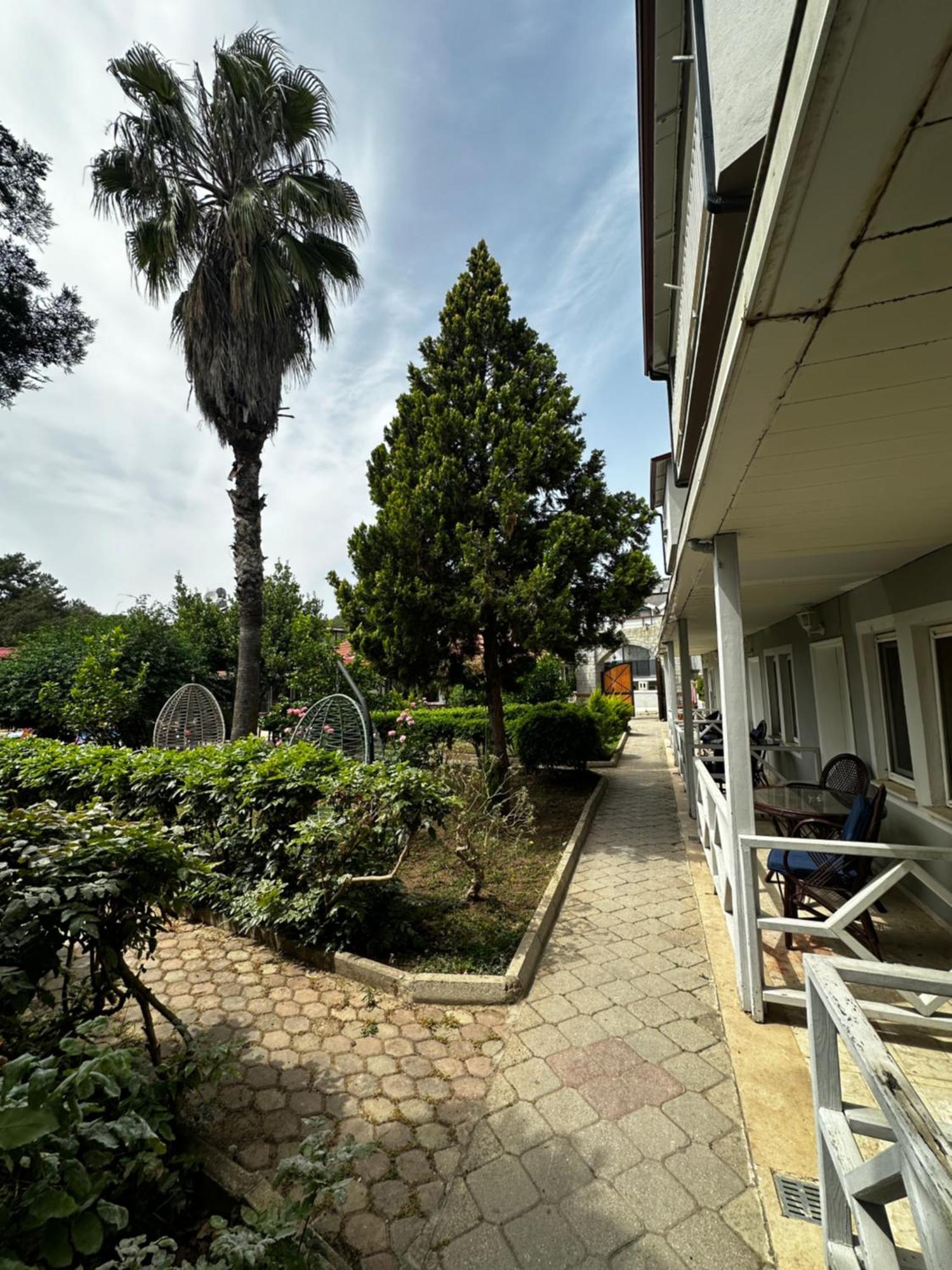 Carmina Hotel 3*